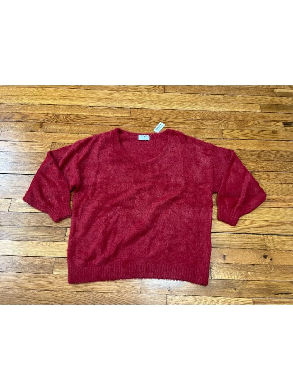 Old Navy Women's Red Scoop Neck Sweater Size Large Soft Fuzzy NWT